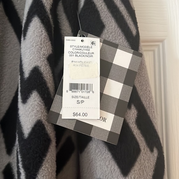 Lord and Taylor NWT Fleece Jacket Gray and Black print Petite Small - Picture 3 of 5